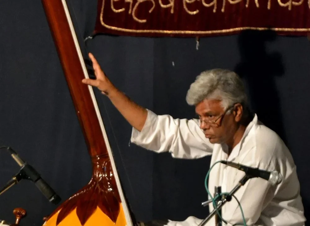 Mantra Repetition Guide - Acoustic resonance and sound vibrations